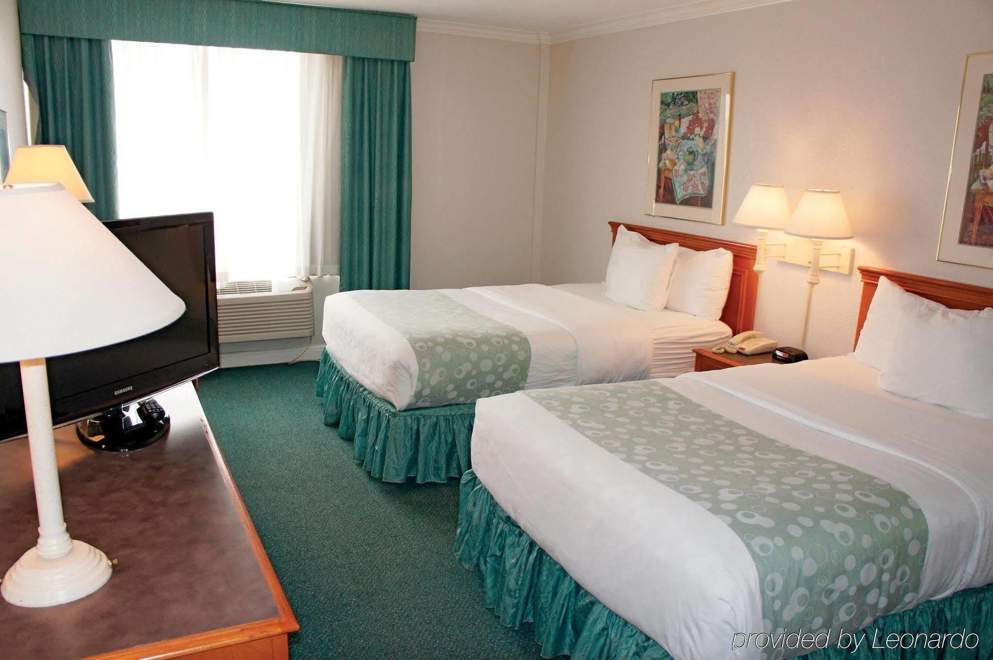 Days Inn By Wyndham Del Rio Eksteriør bilde
